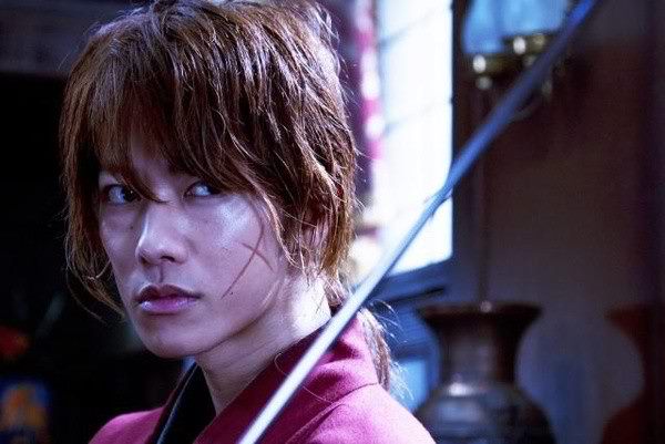 WONDROUS WANDERER. Himura Kenshin in Rurouni Kenshin. Photo from the movie’s Facebook page 