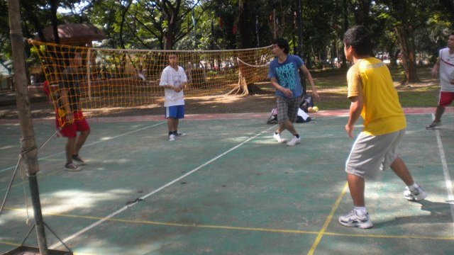 STREET PLAY. Filipino kids playing sepak takraw. Photo from the Sepak Takraw Philippines Facebook page.