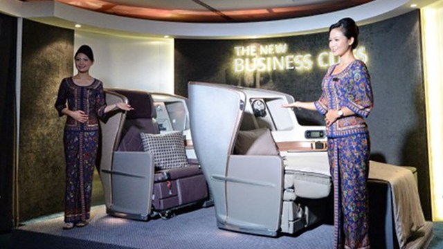 NEW FEATURES. A Singapore Airlines unveils new seats and other in-flight amenities as part of a sweeping upgrade of its cabins amid intensifying competition in the industry. Photo by AFP