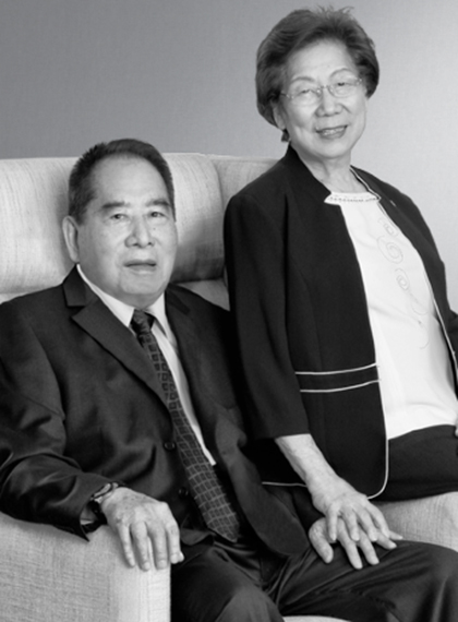 FAITHFUL. The country's richest man, Henry Sy Sr., with his wife, Felicidad, a devout Catholic. This is a screenshot of a page in www.sm-foundation.org 