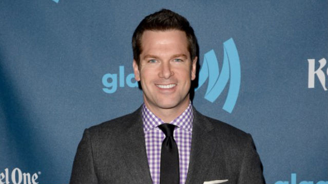GAY PRIDE. News anchor Thomas Roberts goes against Russia's new homophobic laws. Photo by AFP