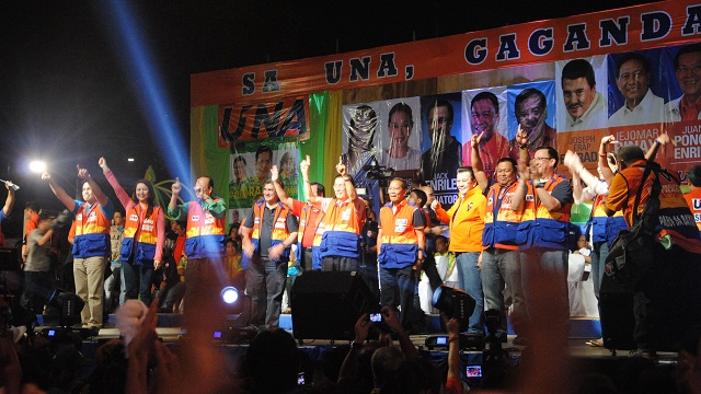 PERFORMANCE. UNA candidates with the 'founding fathers' Juan Ponce Enrile, Jejomar Binay and Joseph 'Erap' Estrada. They dance and wave to their supporters. 