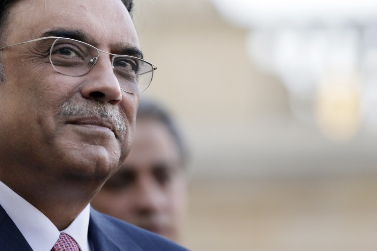 PRESIDENTIAL IMMUNITY. Pakistan's President Asif Ali Zardari gives a press conference after a meeting with his French counterpart at the Elysee presidential palace on December 11, 2012 in Paris. Kenzo Tribouillard/AFP