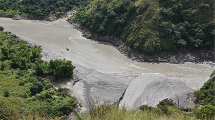 AGNO RIVER. This photo of the Agno River was taken on October 10, over two months after Philex reported that tailings leaked from their mine in Benguet into a neighboring creek and river. Photo courtesy of Philex.
