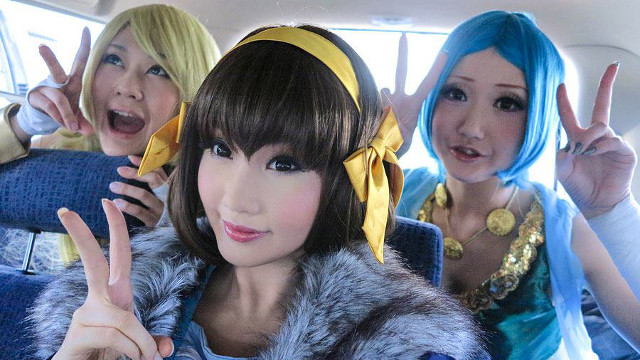 SUPERDOLLS. The new J-Pop group is composed of Filipina cosplayer Alodia Gosiengfiao (middle) and Japanese cosplayers Fujaara (left) and RiE (right). Photo from the Alodia Gosiengfiao Facebook page