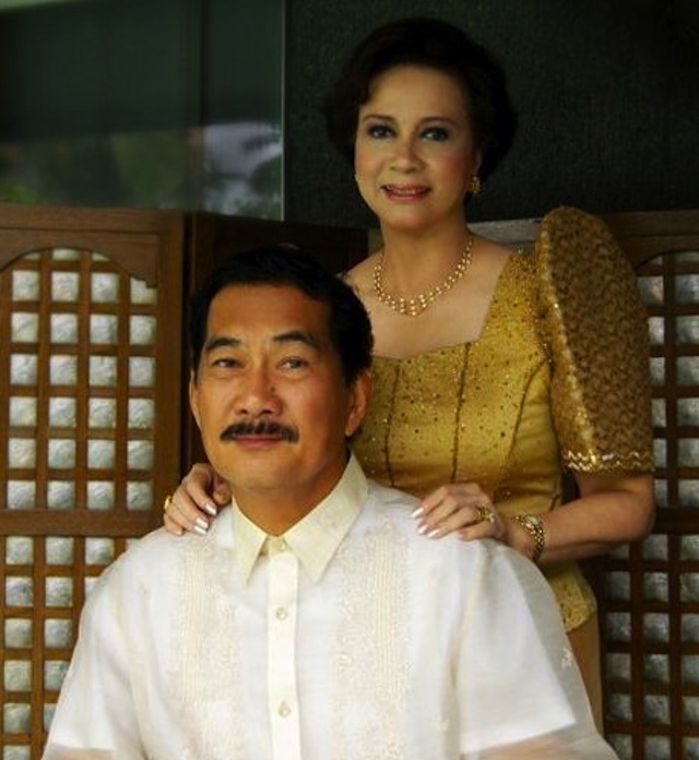 IN PEACE. The late former Bataan Rep Antonino "Tony"Roman with his wife, Herminia. Photo from Wikimedia Commons