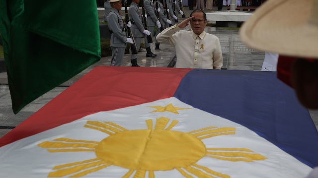 UNITE. President Benigno Aquino III on National Heroes Day called for a stop in negativity and asked Filipinos to unite. Malacañang Photo Bureau