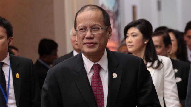 ADVICE FROM THE PRESIDENT. President Benigno Aquino III talked about the Aman scam in the sidelines of the ASEAN-China Summit in Phnom Penh, Cambodia. Photo by Malacanang Photo Bureau.