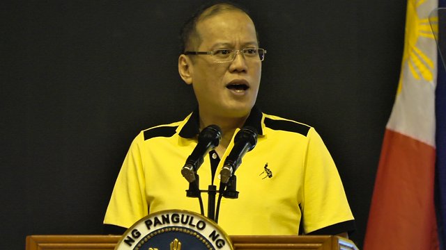 CAMPAIGN TRAIL. President Aquino asks Caviteños to vote for his candidates in May. Photo by Natashya Gutierrez