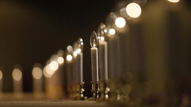 A row of 35 candle lights are seen at a vigil for 35 young victims of the crash landing of Asiana Airlines Flight 214 at San Francisco International Airport, at West Valley Christian Church. Photo by AFP/David McNew