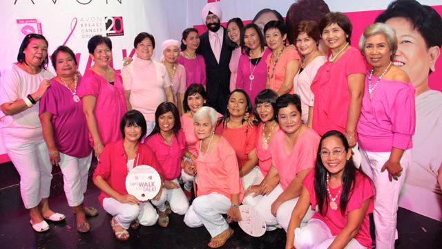 WALK THE TALK WITH these women (seen here with Avon GM Kanwar S. Bhutani) on October 21. Spread the word about the event and Breast Cancer Awareness Month.