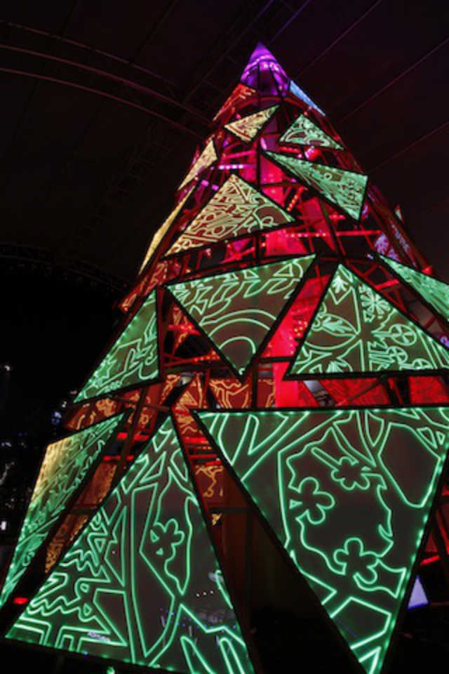 LOHAS. Teddy Lo’s LOHAS Christmas tree lighting in Jinqiao International, Beijing.