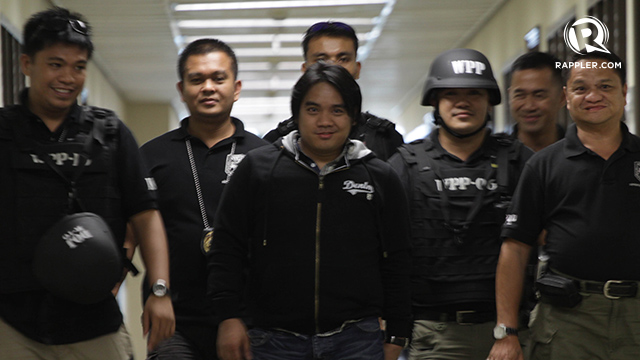PRINCIPAL WITNESS. Whistleblower Benhur Luy appears at a Makati court on October 25. Photo by Jose Del