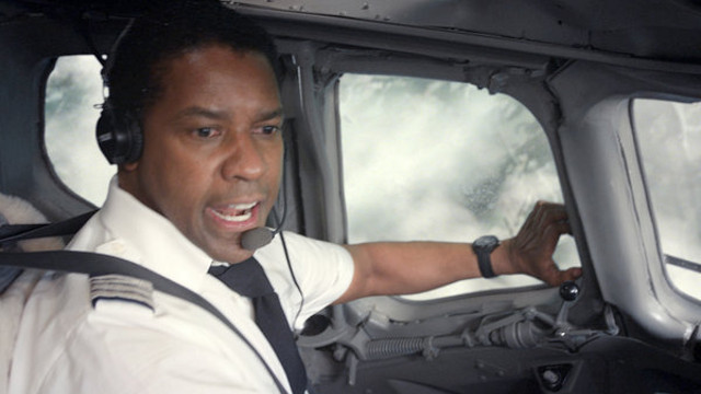 CAPTAIN MAYDAY. Denzel Washington is a pressured pilot in ‘Flight.’ All photos from Paramount Pictures