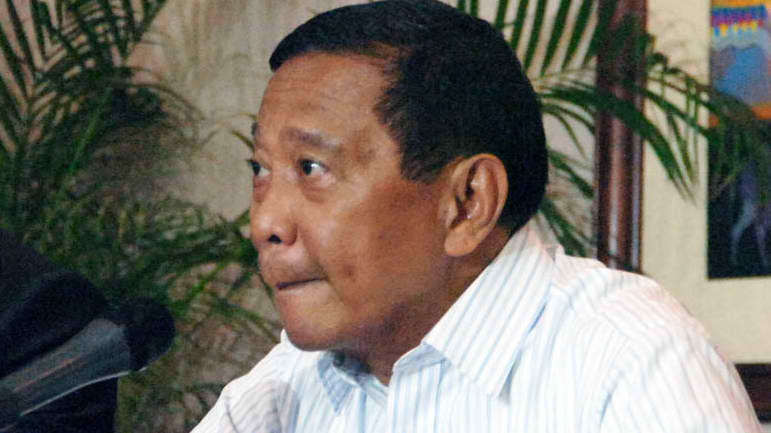 DISAPPOINTED VP. Vice President Jejomar Binay complains about broadcaster Korina Sanchez's supposed tirades against him.