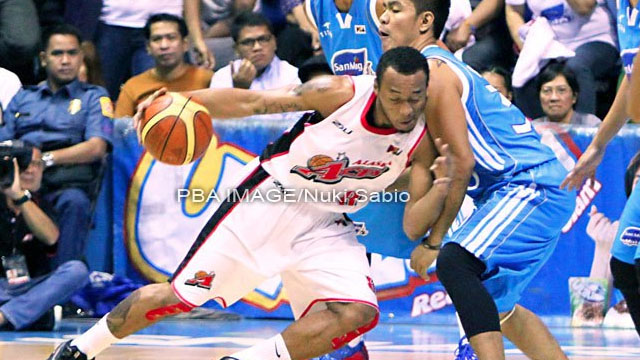 DELAYED DEBUT. Abueva's first game in the Governor's Cup has been cancelled due to the weather. File photo by PBA Images/Nuki Sabio.