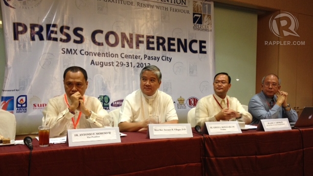 CATHOLIC EDUCATORS. CEAP's top officials (from left to right) – Fr Antonio Moreno (vice president), Lingayen-Dagupan Archbishop Socrates Villegas (CBCP commission chair), Fr Gregorio Bañaga Jr (president), and Fr Joel Tabora (national advocacy commission chair) – discuss common objectives and strategies during a recent meeting. Photo by Paterno Esmaquel II 
