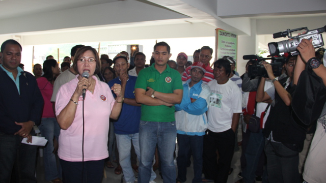 Mayor Patri Chan and supporters. Photo by Gualberto Laput