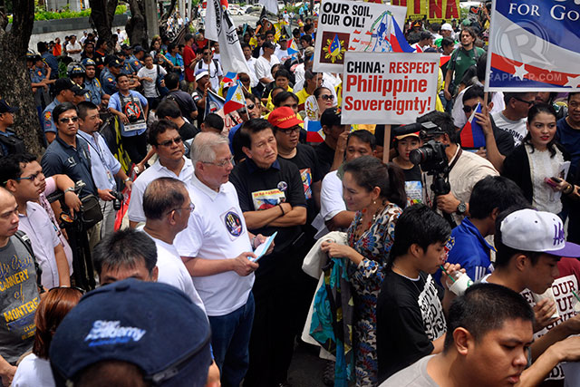 RALLY ORGANIZERS. The West Philippine Sea Coalition urges Filipinos to protest against China's claims through other means. Photo by Rappler/LeANNE Jazul
