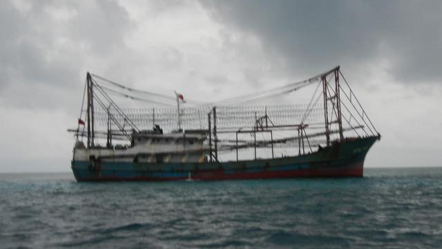 REMOVED. A file photo of the Chinese vessel that ran aground in Tubbahata and which has already been removed from the area. Photo from the Facebook account of the Tubbataha Reefs Natural Park