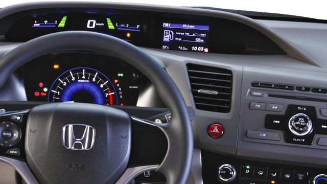 SEXY COCKPIT FOR THE lucky pilot. Image courtesy of Honda Cars Philippines, Inc.