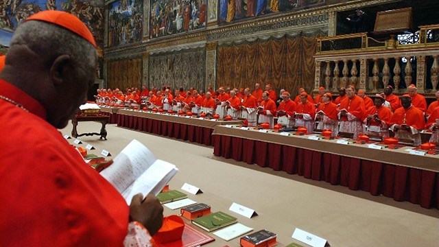 700-YEAR TRADITION. On March 12, cardinals replicate this scene to elect the Catholic Church's new Supreme Pontiff. File photo from AFP