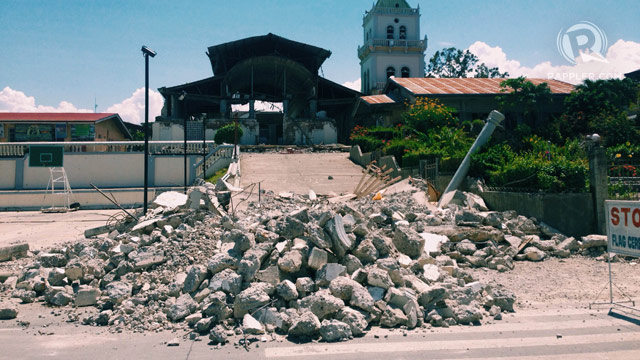 MORE DESTRUCTION. A destroyed church in Tubigon, Bohol, 19 October 2013. Photo by Rappler
