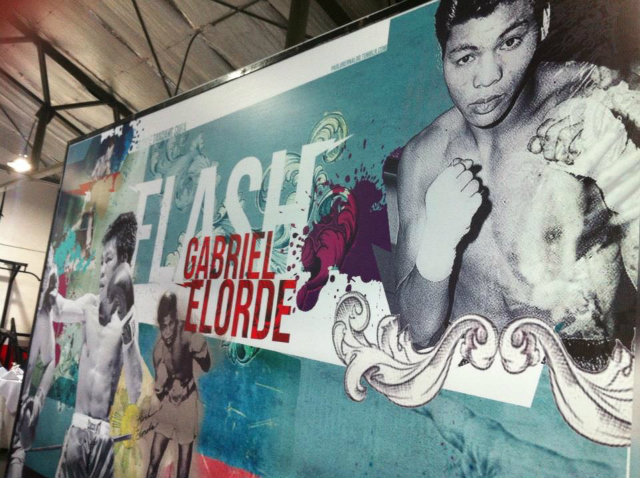 A Flash Elorde mural at the gym in Tandang Sora. Photo by Ryan Songalia/Rappler