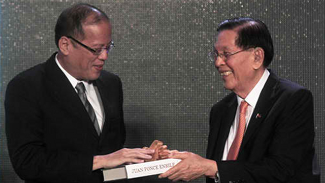 COMMON GROUND? In his speech at Enrile's book launch, Aquino said, "We could agree to disagree on the past, but we also discovered we could agree on many things in the here and now." File photo by Joseph Vidal/Senate PRIB 