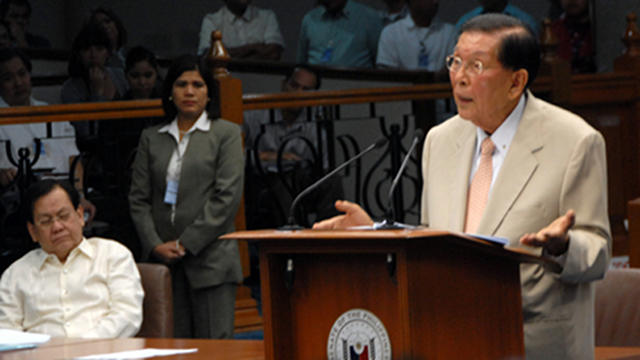 'JUST JEALOUS.' Senate Minority Leader Juan Ponce Enrile says Senator Miriam Defensor Santiago is getting back at him because she is just jealous over his high bar exam grade. Photo by Joe Arazas/Senate PRIB 