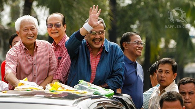 ALLIES ONCE. Now bitter rivals, Manila Mayor Alfredo Lim and former President Joseph Estrada were once close allies and even campaigned together back in 2007. File photo by John Javellana 