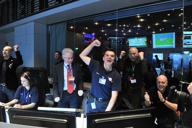 SHE'S AWAKE! Staff of the European Space Agency (ESA) celebrate at mission control after the probe Rosetta "woke up" from a 31-month hibernation, 20 January 2014. Image courtesy ESA
