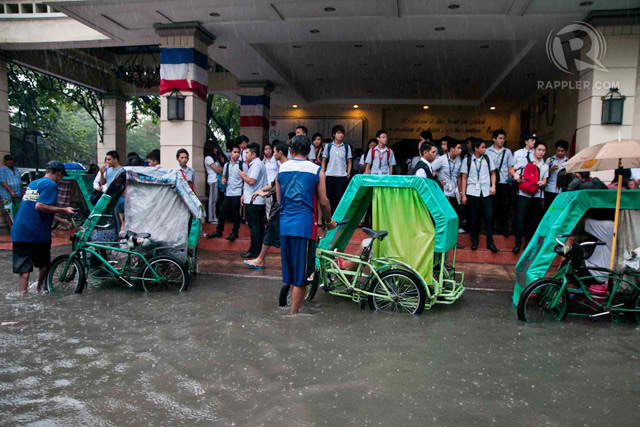 SUSPENDED. Schools in Metro Manila suspends classes due to heavy rain. Photo by Roy Lagarde