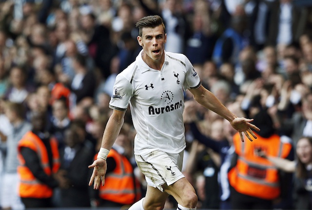 WORLD'S MOST EXPENSIVE PLAYER? A file picture of Gareth Bale of Tottenham Hotspur celebrating after scoring against Sunderland during the English Premier League soccer match between Tottenham Hotspur and Sunderland at White Hart Lane, London, Britain, 19 May 2013. EPA/Kerim Okten