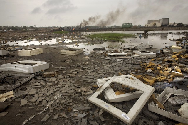 E-WASTE. 'E-waste' in a trash dump in Agbogbloshie in Agbogbloshie, Accra, Ghana, 8 August 2008. EPA/Jane Hahn