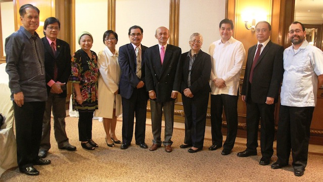 STILL NO DEAL. The government and MILF peace panels with Secretary Teresita Deles and Presidential Spokesperson Edwin Lacierda. File photo by OPAPP