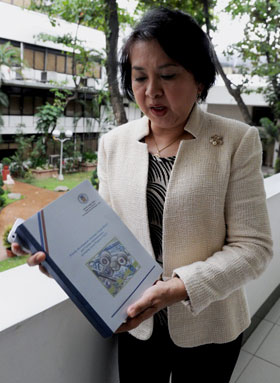 PDAF REPORT. COA's 2007-2009 special audit report will be the basis of the IAAGCC's investigation. File photo by AFP