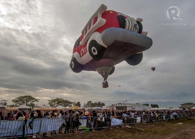ONE DOWN, 3 TO GO. The 18th Philippine International Hot Air Balloon Fiesta runs until February 24 at the Clark Freeport Zone in Angeles City, Pampanga. Photo by Angie de Silva