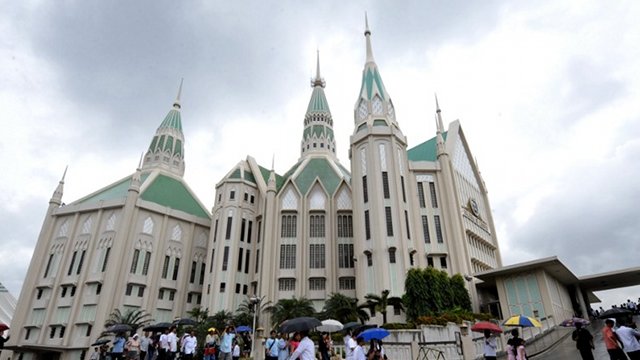 WHAT'S IN A NAME? Lawmakers want to rename Commonwealth Avenue as Eraño Manalo Avenue after the late Iglesia ni Cristo leader. File photo by AFP/Jay Directo