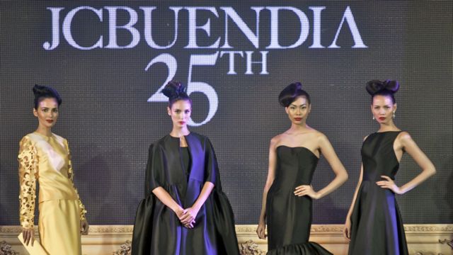 DESIGNER JC BUENDIA celebrated his silver jubilee in the fashion industry on August 27, Monday, at the Marriott Hotel