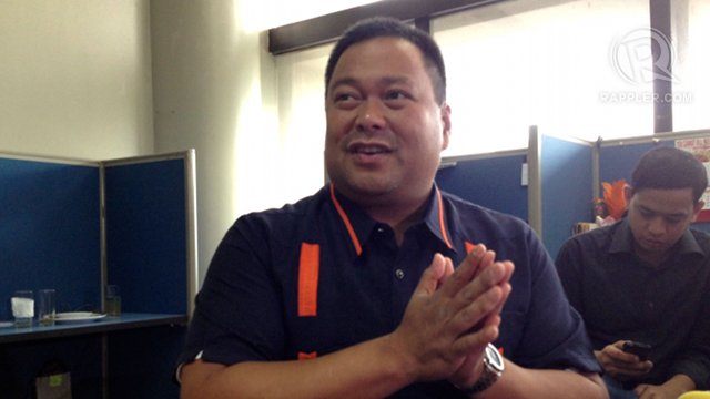 'CODDLING SQUATTERS.' Sen JV Ejercito says the national government should hold accountable barangay officials who are "coddling squatters," and allow them to return after relocation. Photo by Rappler/Ayee Macaraig 