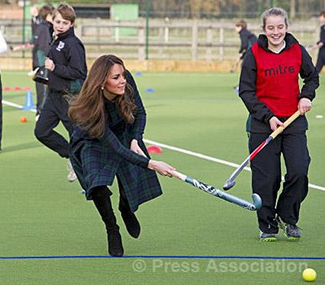LAST APPEARANCE. The Duchess of Cambridge tries out the new astroturf playing field at St Andrew's School in Pangbourne, 30 November 2012. Photo from the British Monarchy's Flickr page 