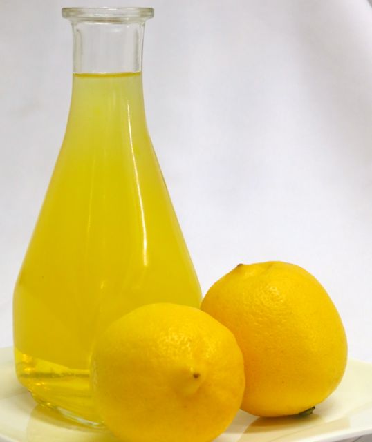 NOTHING BEATS TANGY, HOMEMADE lemon vinaigrette