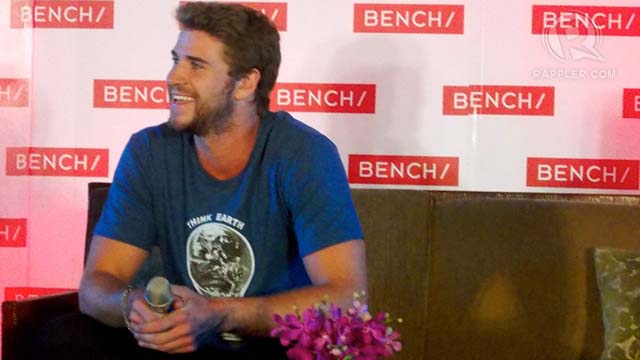 SIMPLE GUY. Liam Hemsworth is earthy, simple, and laid-back -- so is his style. Presscon photos by Peter Imbong