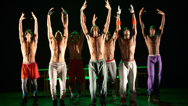 HIP-HOP, WHOLE NEW LIGHT. Elektro Kif is a performance that tells a story through dance. Photo from www.blancali.com