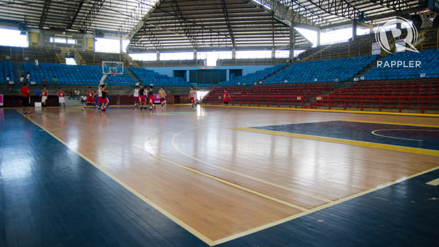 BASKETBALL. Lamberto Macias Sports Center. Photo by Rappler/Roy Secretario.