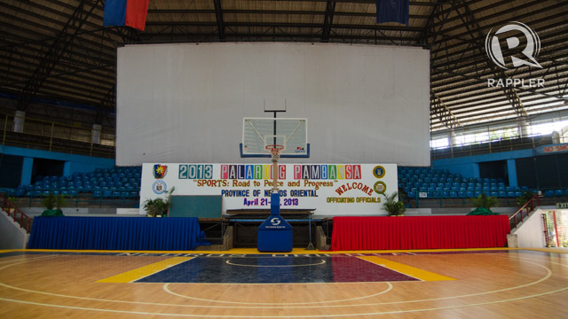 BASKETBALL. Lamberto Macias Sports Center. Photo by Rappler/Roy Secretario.
