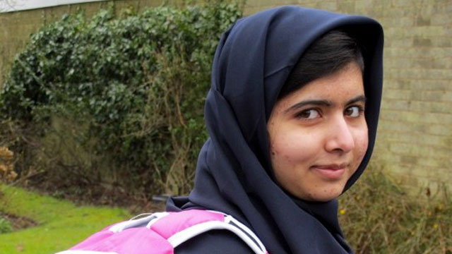 Pakistani schoolgirl Malala Yousafzai is pictured holding a backpack in Birmingham, central England, on March 19, 2013 before returning to school for the first time since she was shot in the head by the Taliban in October 2012 for campaigning for girls' education. AFP PHOTO/HO/MALALA PRESS OFFICE/LIZ CAVE