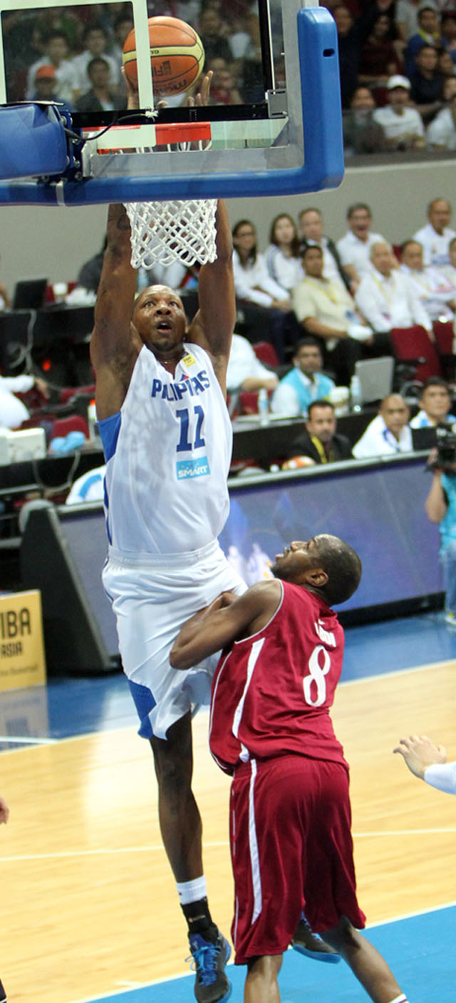 KUYA MARCUS. Douthit held the fort for the Philippines. Photo by FIBA Asia/Nuki Sabio.