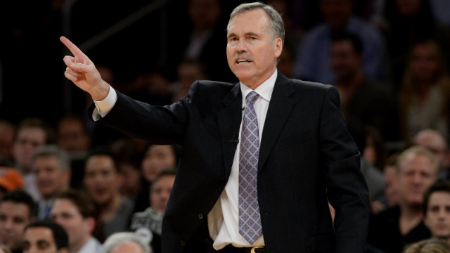 D’ANTONI OUT. Mike D’Antoni resigned on Wednesday after leading the Lakers to a 27-55 season. Photo by Justin Lane/EPA